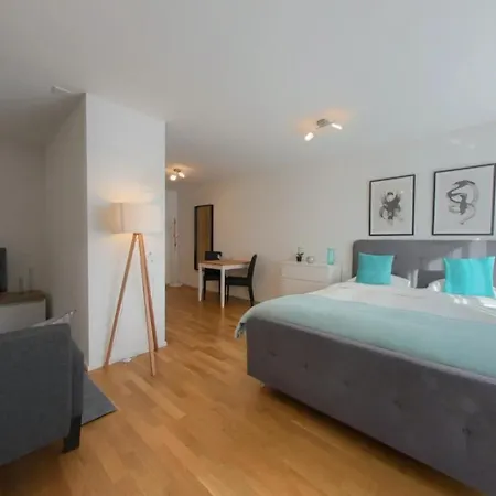 Apartment Center Apartments, Minutes Away From The Lake! Am53 *