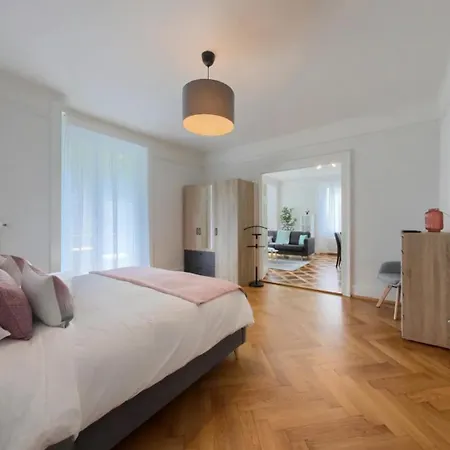 Center Apartments, Minutes Away From The Lake! Am53 Апартаменти *