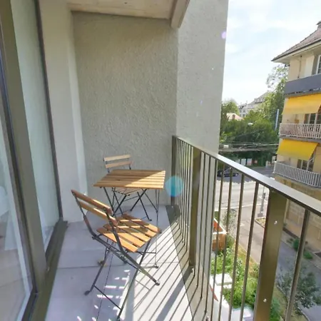 Apartment Center Apartments, Minutes Away From The Lake! Am53
