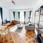 Διαμέρισμα Center Apartments, Minutes Away From The Lake! Am53